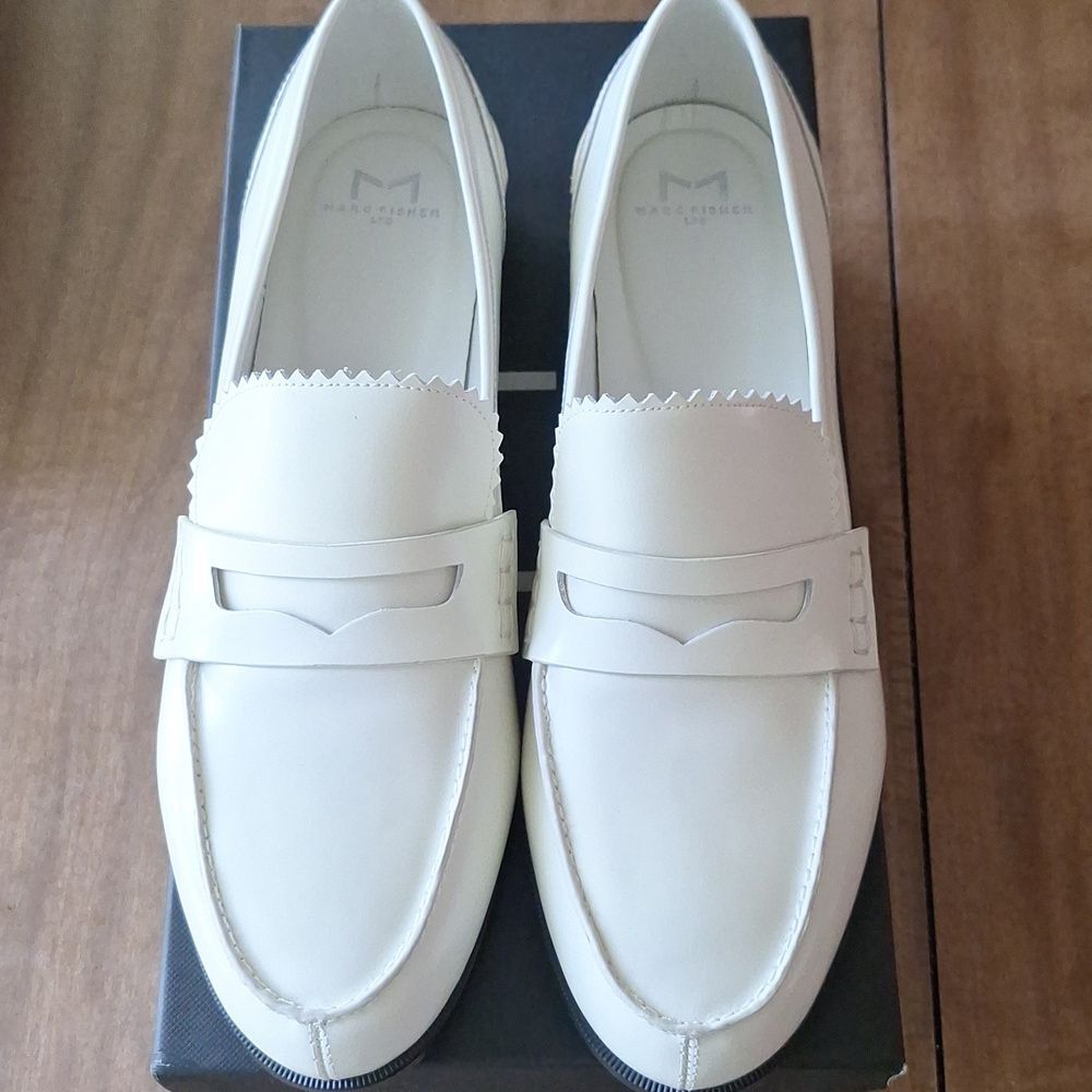Marc Fisher LTD Women's Milton Leather Slip on Loafers Ivory 150 Size 10